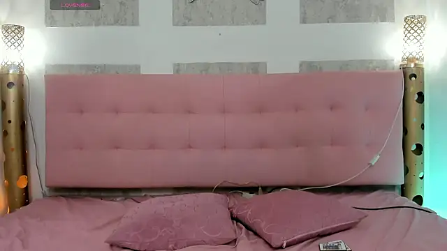 Celestial Queen  online show from 01.11.26