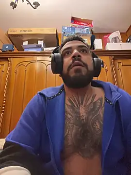 Snapshot of Dikkiduohottt chatting on 02.26.25 Dikkiduohottt online show from 02.26.25