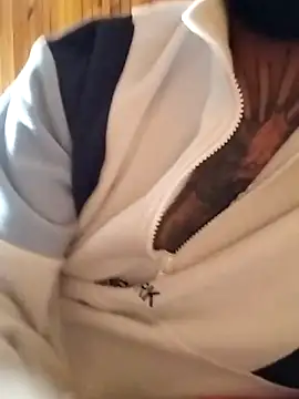 Snapshot of Dikkiduohottt chatting on 10.12.25 Dikkiduohottt online show from 10.12.25