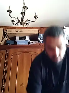 Snapshot of Dikkiduohottt chatting on 10.17.25 Dikkiduohottt online show from 10.17.25