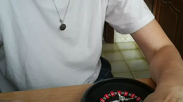 VeneRed online show from 10.29.25