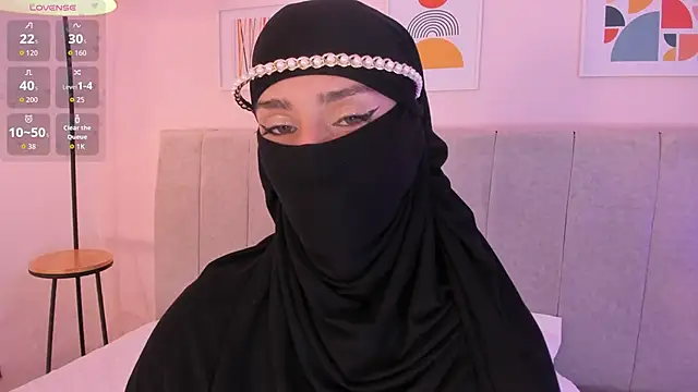 Snapshot of rawiya chatting on 05.02.26 rawiya online show from 05.02.26
