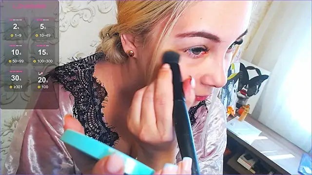 Snapshot of DolphinDreams chatting on 03.21.25 DolphinDreams online show from 03.21.25