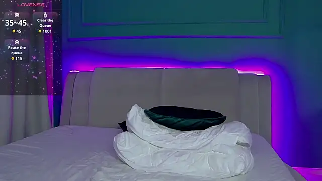 AllisonSky online show from 04.14.26