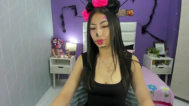 Snapshot of Sophia_abad7 chatting on 10.31.25 Sophia abad7 online show from 10.31.25