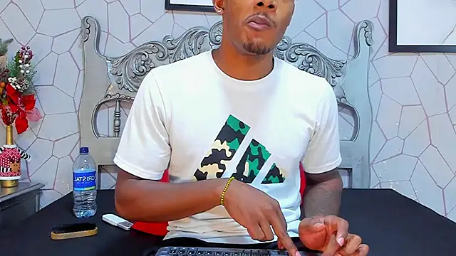 Snapshot of jackmacson chatting on 12.05.24 jackmacson online show from 12.05.24