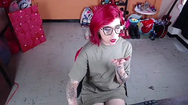 Snapshot of MissMiia2 chatting on 03.03.25 MissMiia2 online show from 03.03.25