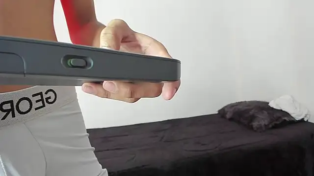 Snapshot of evanscollins chatting on 12.27.24 evanscollins online show from 12.27.24