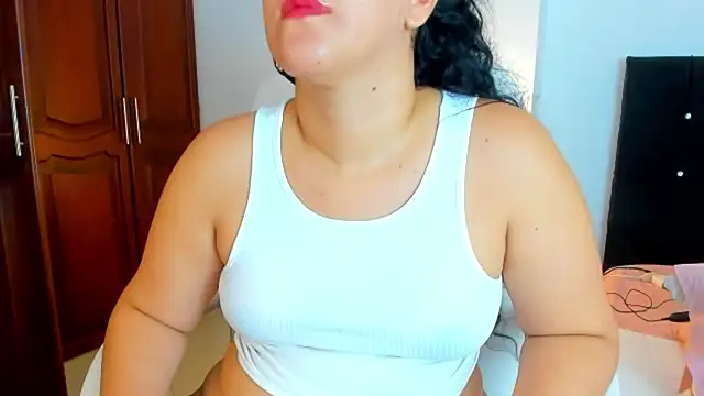 Snapshot of kathyajhonss chatting on 05.19.26 kathyajhonss online show from 05.19.26