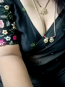 Snapshot of your-sameera chatting on 01.28.25 your-sameera online show from 01.28.25