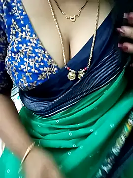 Snapshot of your-sameera chatting on 02.03.25 your-sameera online show from 02.03.25