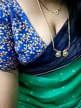 Snapshot of your-sameera chatting on 02.03.25 your-sameera online show from 02.03.25