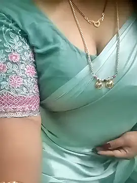 Snapshot of your-sameera chatting on 02.05.25 your-sameera online show from 02.05.25