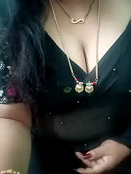 Snapshot of your-sameera chatting on 02.07.25 your-sameera online show from 02.07.25