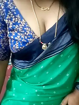 Snapshot of your-sameera chatting on 02.08.25 your-sameera online show from 02.08.25