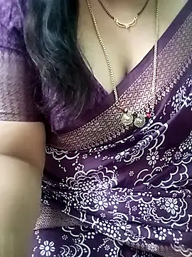 Snapshot of your-sameera chatting on 02.24.25 your-sameera online show from 02.24.25