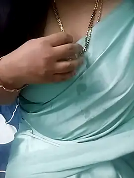 Snapshot of your-sameera chatting on 02.28.25 your-sameera online show from 02.28.25