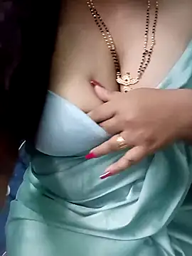 Snapshot of your-sameera chatting on 03.01.25 your-sameera online show from 03.01.25