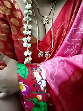 Snapshot of your-sameera chatting on 03.03.25 your-sameera online show from 03.03.25