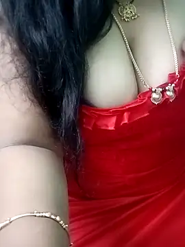 Snapshot of your-sameera chatting on 03.05.25 your-sameera online show from 03.05.25