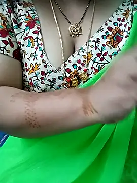 Snapshot of your-sameera chatting on 03.18.25 your-sameera online show from 03.18.25