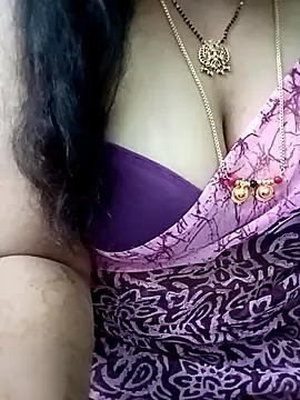 Snapshot of your-sameera chatting on 03.19.25 your-sameera online show from 03.19.25