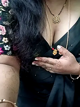 Snapshot of your-sameera chatting on 03.21.25 your-sameera online show from 03.21.25