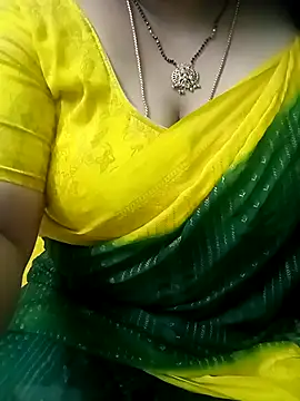 Snapshot of your-sameera chatting on 10.14.25 your-sameera online show from 10.14.25