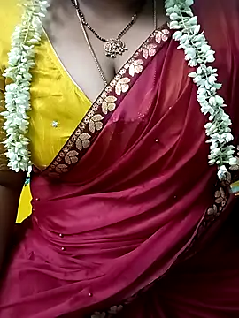 Snapshot of your-sameera chatting on 10.14.25 your-sameera online show from 10.14.25