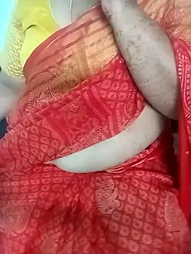 Snapshot of your-sameera chatting on 10.28.25 your-sameera online show from 10.28.25