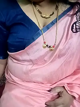 Snapshot of your-sameera chatting on 11.18.25 your-sameera online show from 11.18.25