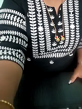 Snapshot of your-sameera chatting on 01.19.26 your-sameera online show from 01.19.26