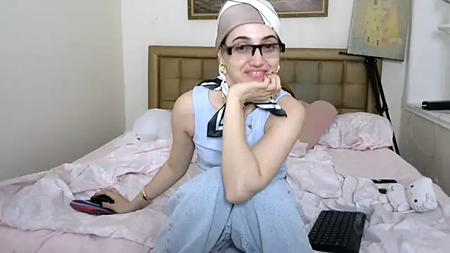 Snapshot of Iren chatting on 05.17.26 Iren online show from 05.17.26