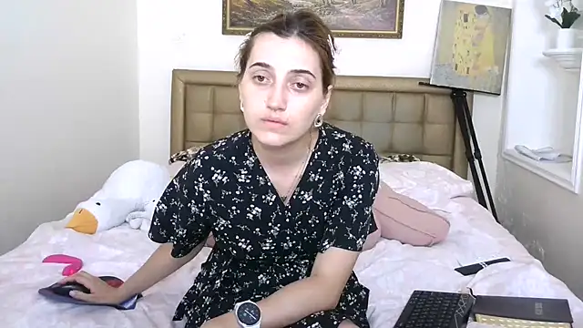 Snapshot of Iren chatting on 06.30.26 Iren online show from 06.30.26