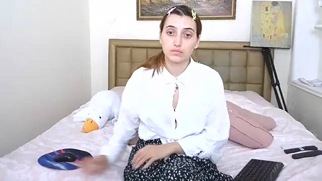 Snapshot of Iren chatting on 07.11.26 Iren online show from 07.11.26
