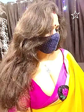 Snapshot of AzadPanchi2024 chatting on 01.19.25 AzadPanchi2024 online show from 01.19.25