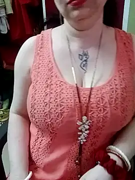 Snapshot of Raja_Ranii chatting on 12.14.24 Raja Ranii online show from 12.14.24