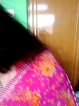 Snapshot of Raja_Ranii chatting on 01.05.25 Raja Ranii online show from 01.05.25