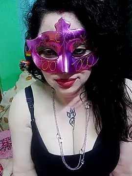 Snapshot of Raja_Ranii chatting on 02.16.25 Raja Ranii online show from 02.16.25