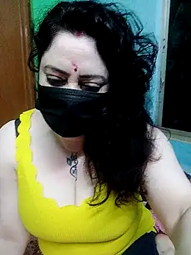 Snapshot of Raja_Ranii chatting on 02.16.25 Raja Ranii online show from 02.16.25