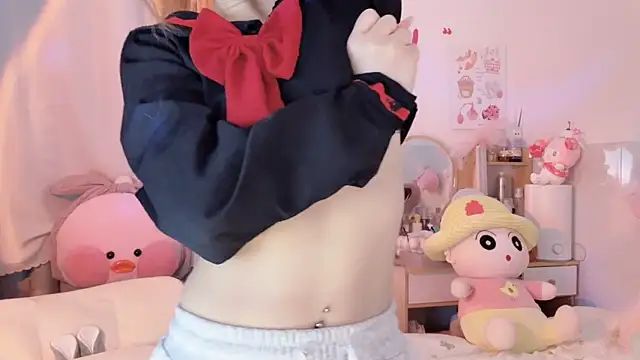 Snapshot of Carly_1 chatting on 12.13.24 Carly 1 online show from 12.13.24