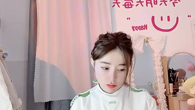 Snapshot of Carly_1 chatting on 12.19.24 Carly 1 online show from 12.19.24