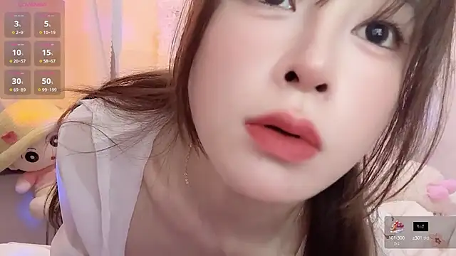 Snapshot of Carly_1 chatting on 03.03.25 Carly 1 online show from 03.03.25