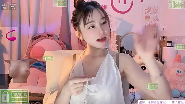 Snapshot of Carly_1 chatting on 09.21.25 Carly 1 online show from 09.21.25