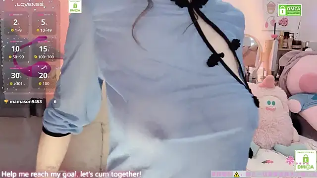 Snapshot of Carly_1 chatting on 11.26.25 Carly 1 online show from 11.26.25