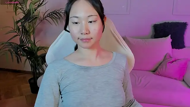 Snapshot of Inari_Okami_ chatting on 02.02.25 Inari Okami online show from 02.02.25