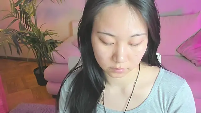 Snapshot of Inari_Okami_ chatting on 02.09.25 Inari Okami online show from 02.09.25