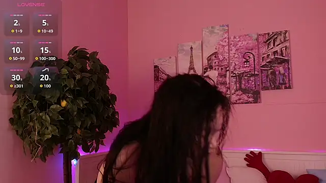 Snapshot of Inari_Okami_ chatting on 11.06.25 Inari Okami online show from 11.06.25