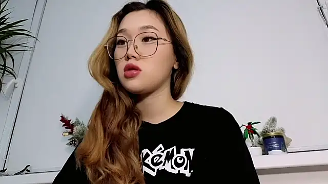 Jennatyan online show from 12.05.25