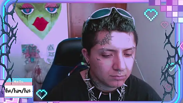 Snapshot of masterkevinftm chatting on 02.19.25 masterkevinftm online show from 02.19.25